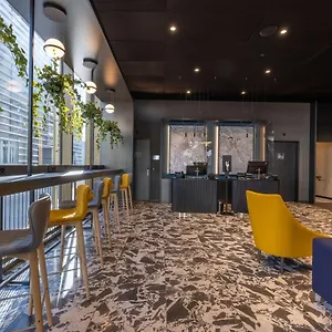 4* Hotel apartamentowy Radisson & Zurich