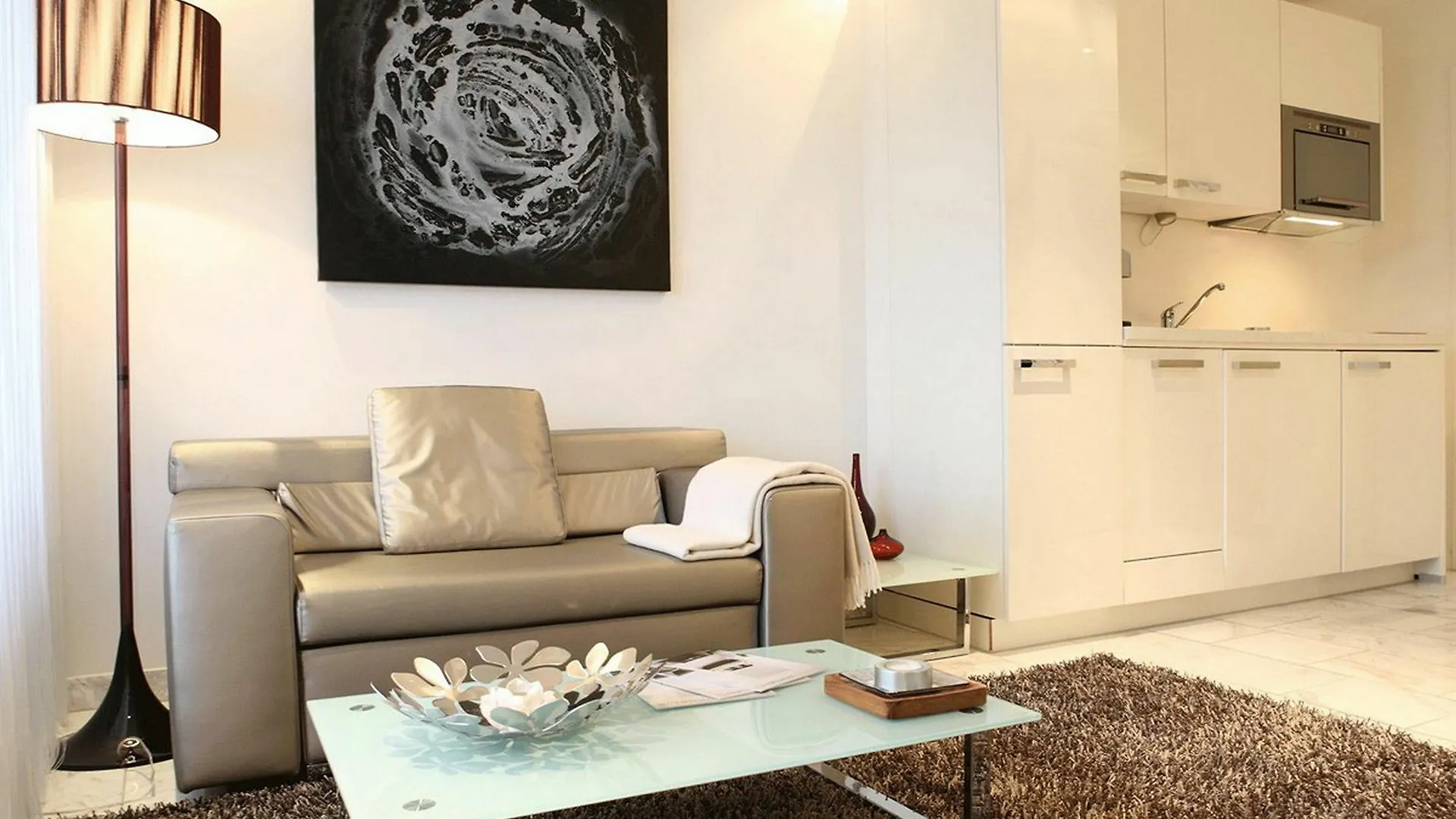 Visionapartments Binzmuehlestrasse 50 - Contactless Check-In Zurich Apartment